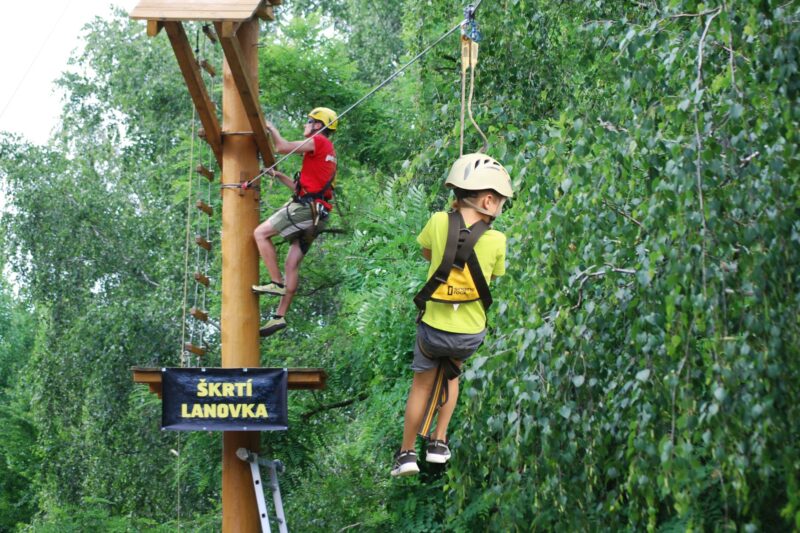 Skrti-lanovka.jpg